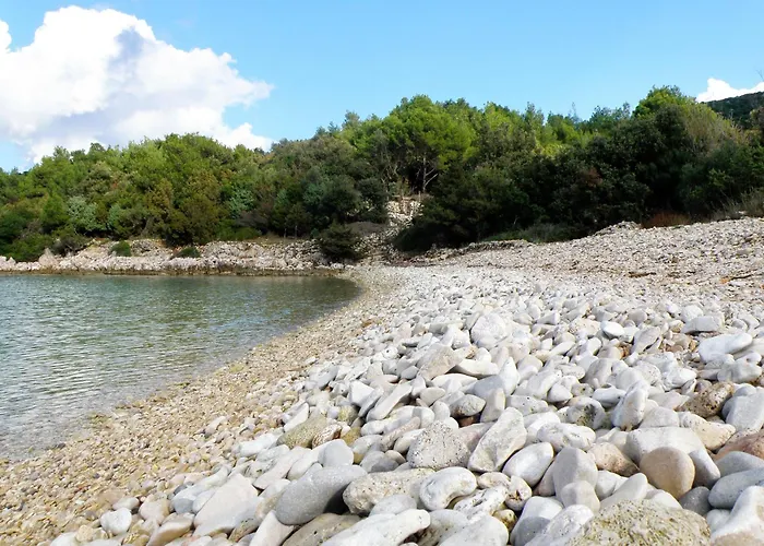 Secluded Fisherman's Cove Studencic, Losinj - 3263 *